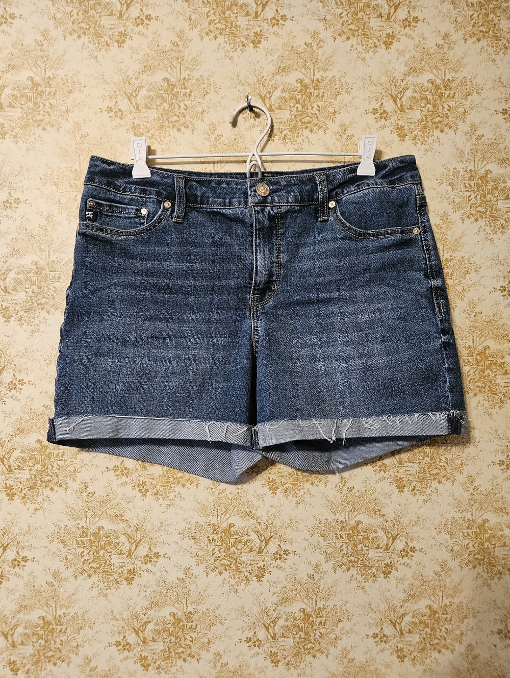 Seven7 Size 12 Denim Weekend Short